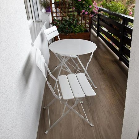 Honey Apartments Zirovnica Ngoại thất bức ảnh