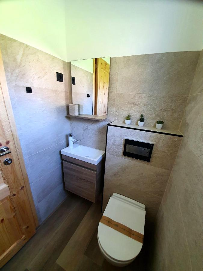 Honey Apartments Zirovnica Ngoại thất bức ảnh