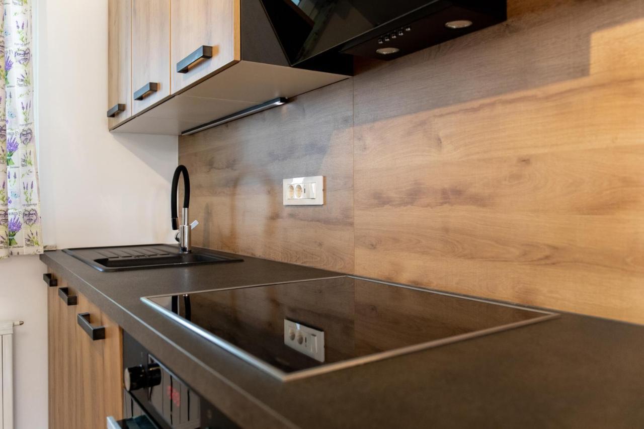 Honey Apartments Zirovnica Ngoại thất bức ảnh