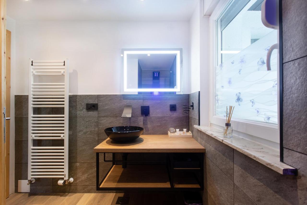 Honey Apartments Zirovnica Ngoại thất bức ảnh